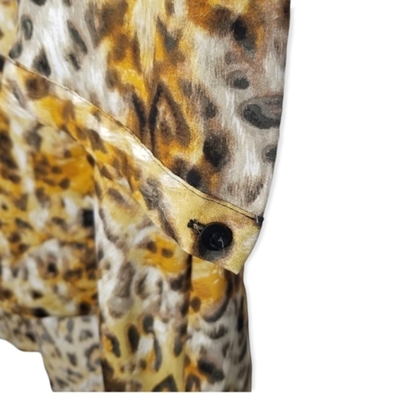 Zac & Rachel Woman Plus Size Animal Print Top Size 3X - Picture 3 of 4